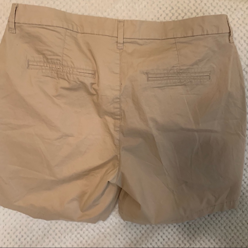 Old Navy SZ 14 Khaki shorts